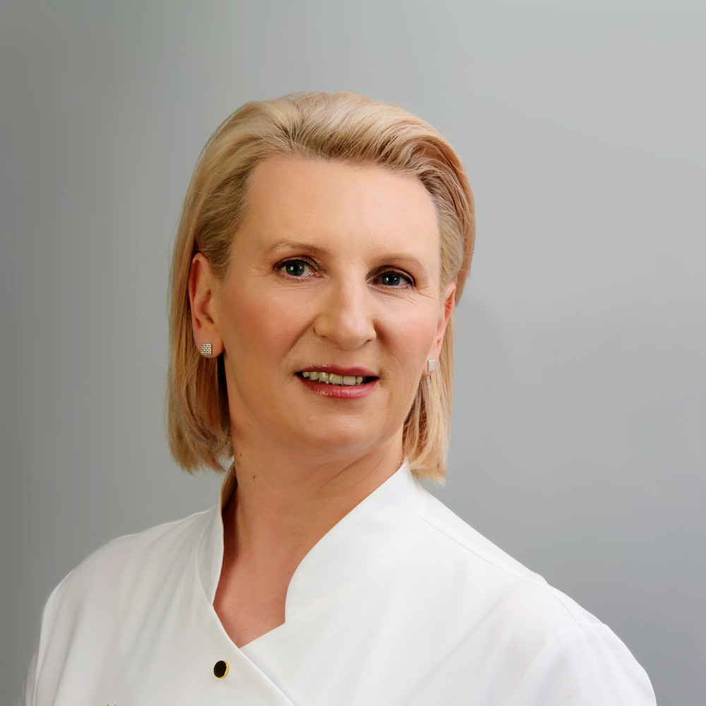 Strahlende Haut im Skinhouse Karlsruhe. Kosmetikstudio in Karlsruhe. Portrait der Kosmetikerin Natalija Nikanova-Kunz.